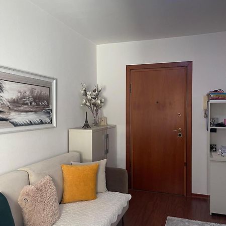 Sky Center Apartment 티라나 외부 사진