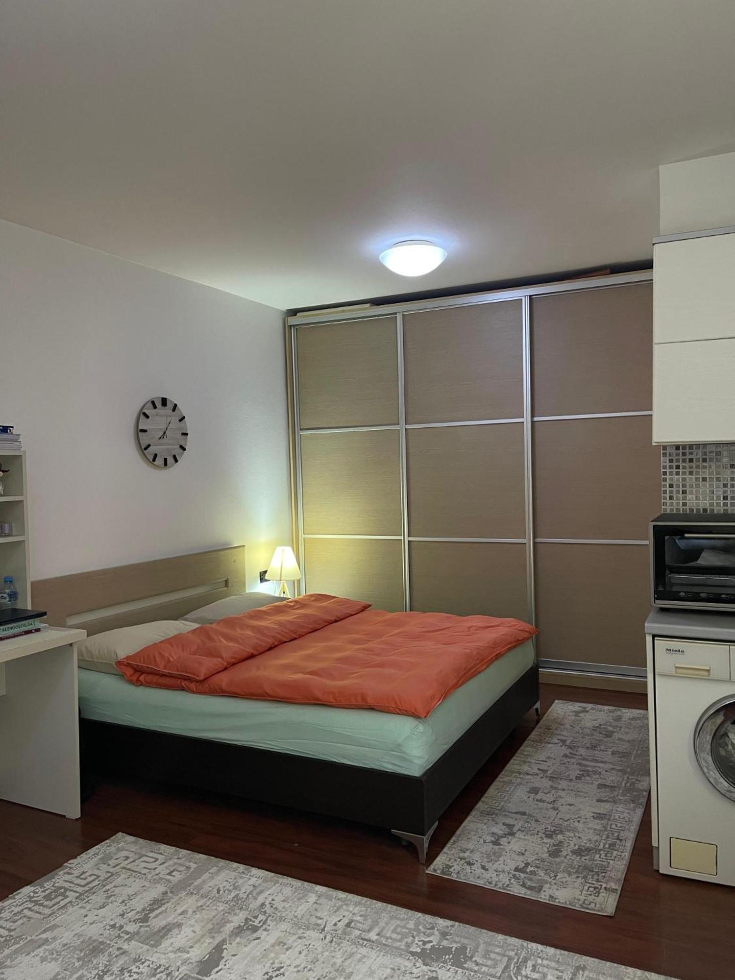 Sky Center Apartment 티라나 외부 사진