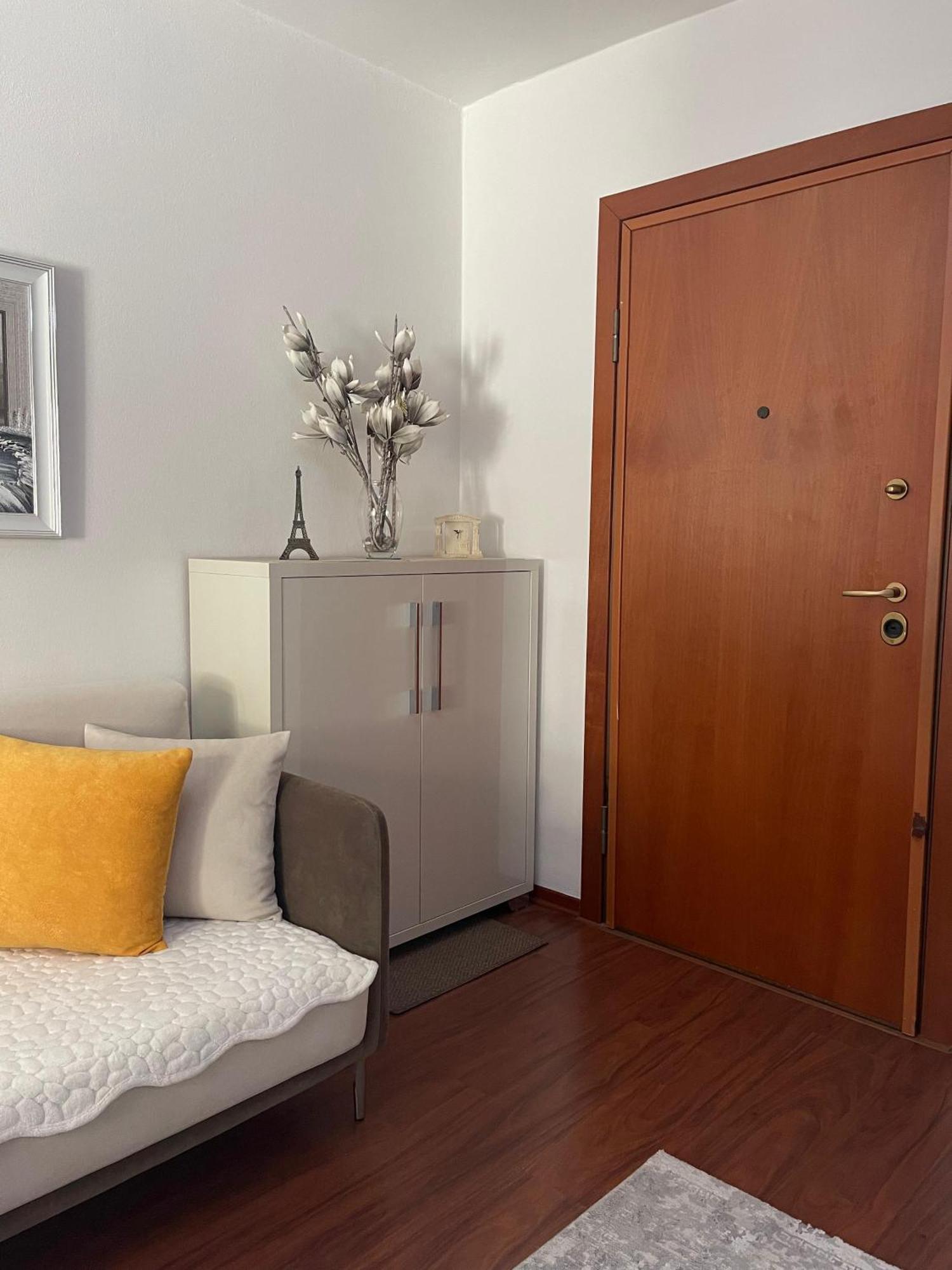 Sky Center Apartment 티라나 외부 사진